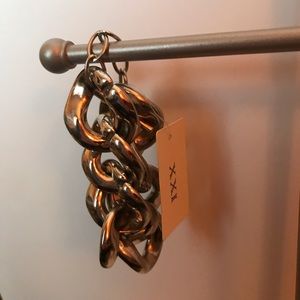 💙NWT Forever 21 Chunky Chain bracelet